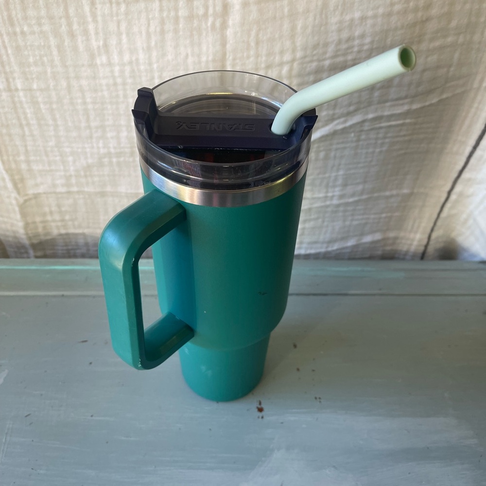 Stanley 40oz drink cup - Picture 8 of 8